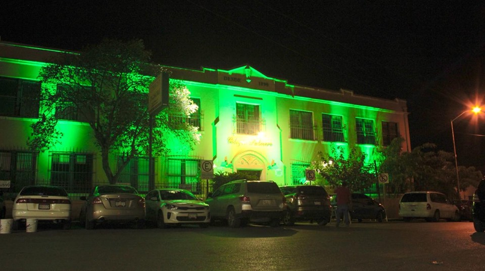 El Colegio Palmore se viste de verde.