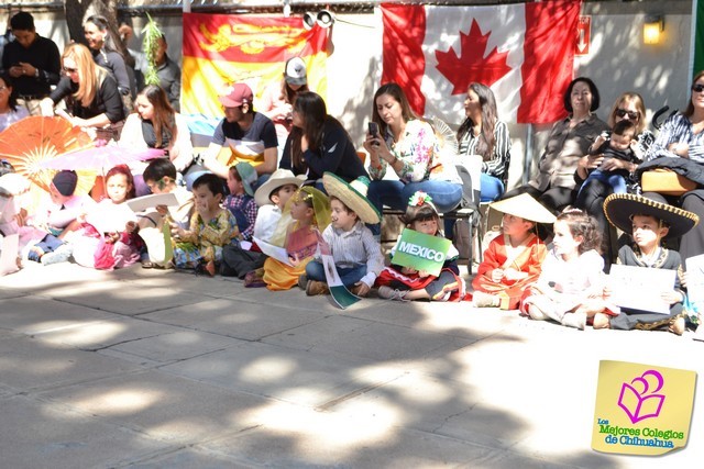 Festival de Naciones Unidas. Maternal y Jardín de Niños Arcoiris.