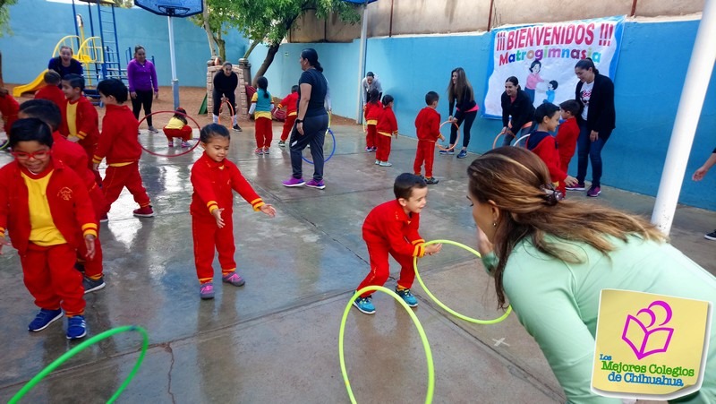 Matrogimnasia en Centro Infantil Bilingüe