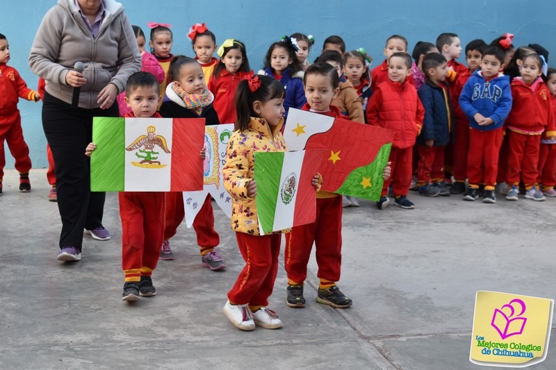 Día de la bandera en Centro Infantil Bilingüe