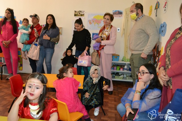 Día de las Naciones Unidas. Maternal y Jardín de Niños ARCOIRIS.