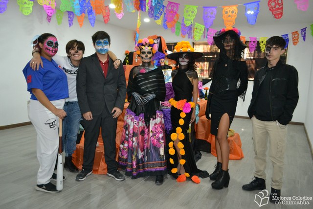 Celebración día de Muertos. Centro Estudios Superiores IGNACIO ALLENDE. Plantel Izalco.